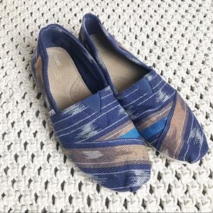 TOMS Men’s Aztec Print Slip Ons